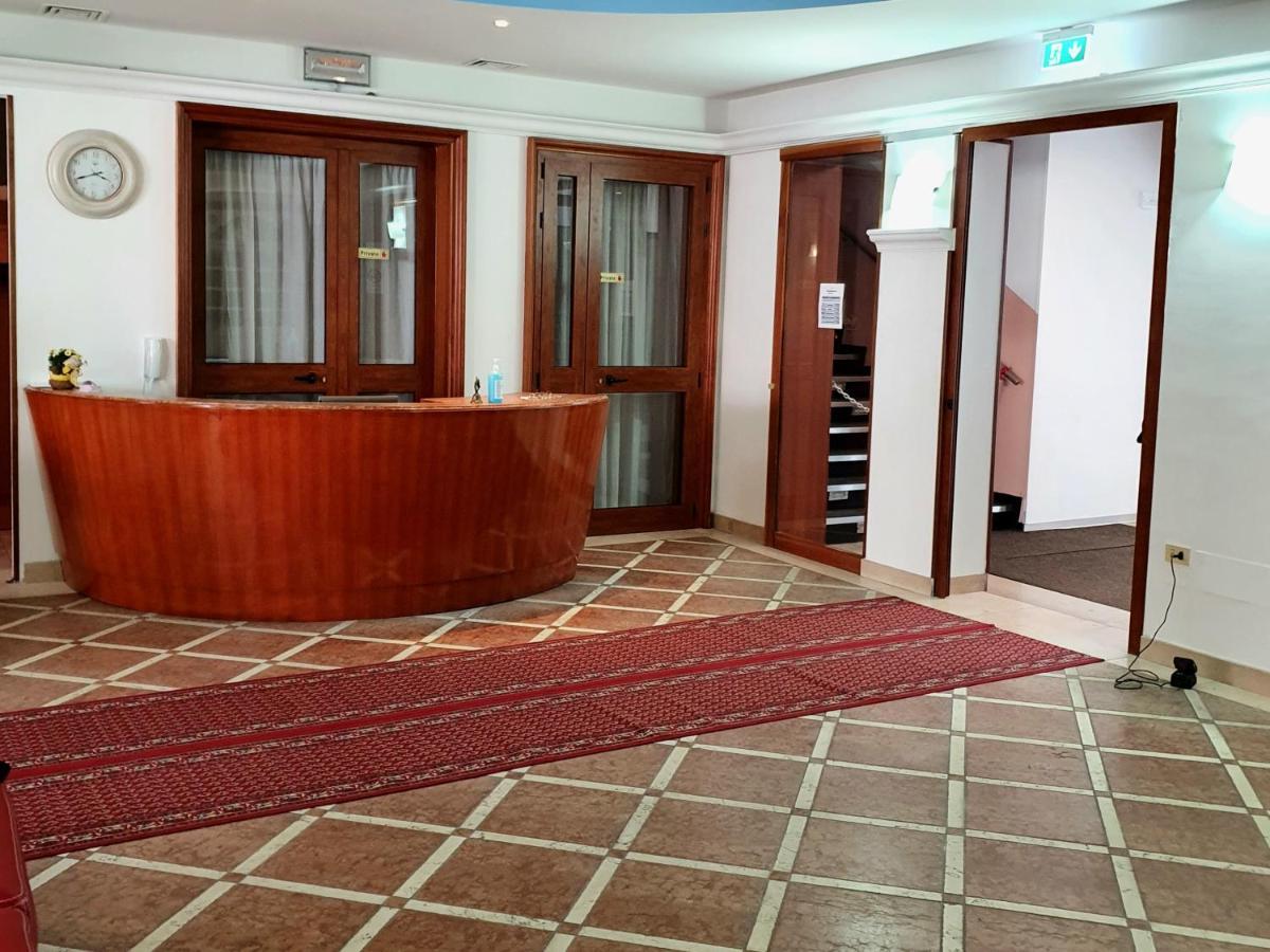 Hotel Perla Massa Lombarda Dış mekan fotoğraf
