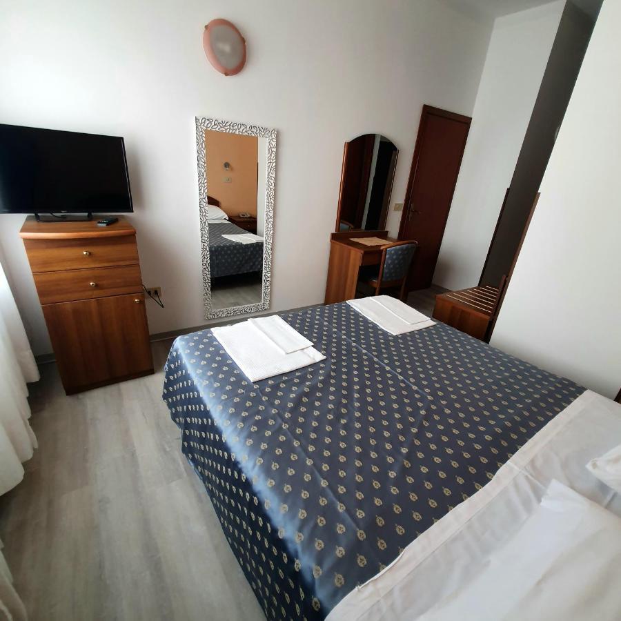 Hotel Perla Massa Lombarda Dış mekan fotoğraf