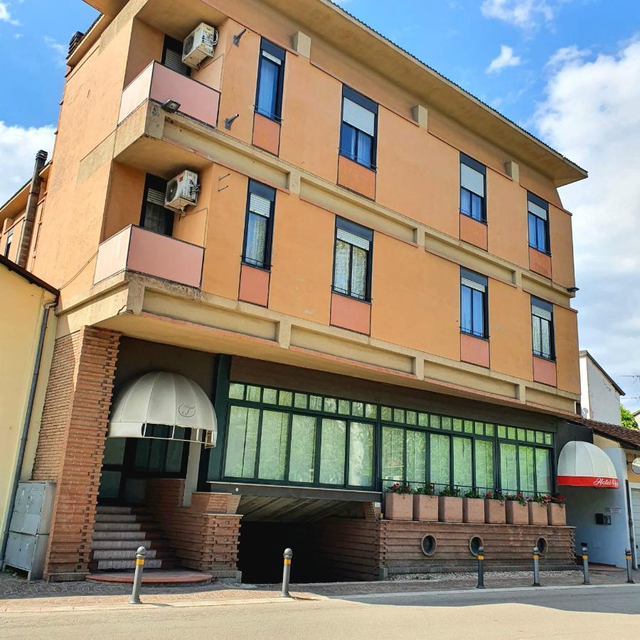 Hotel Perla Massa Lombarda Dış mekan fotoğraf