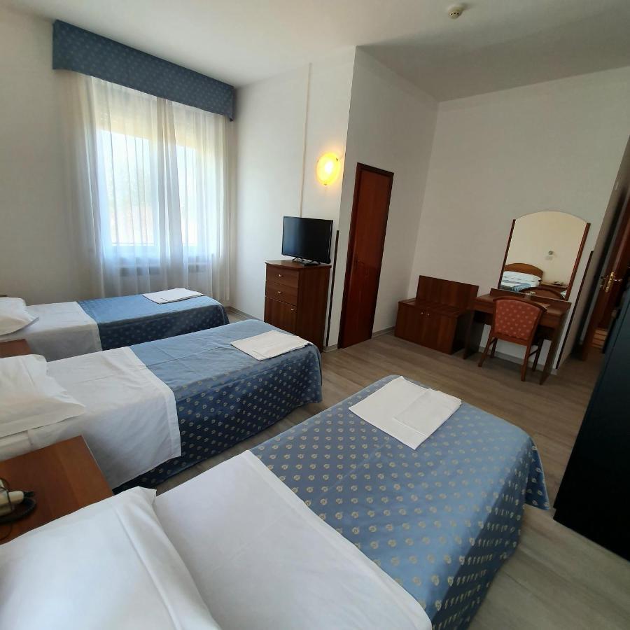 Hotel Perla Massa Lombarda Dış mekan fotoğraf
