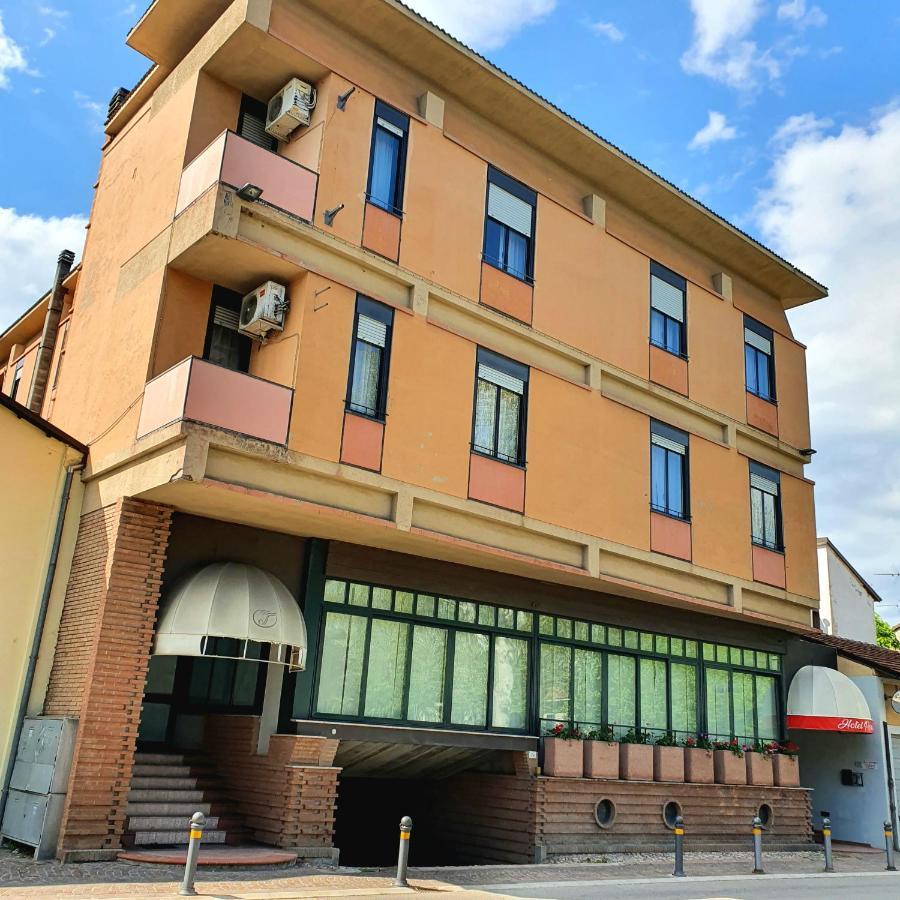 Hotel Perla Massa Lombarda Dış mekan fotoğraf