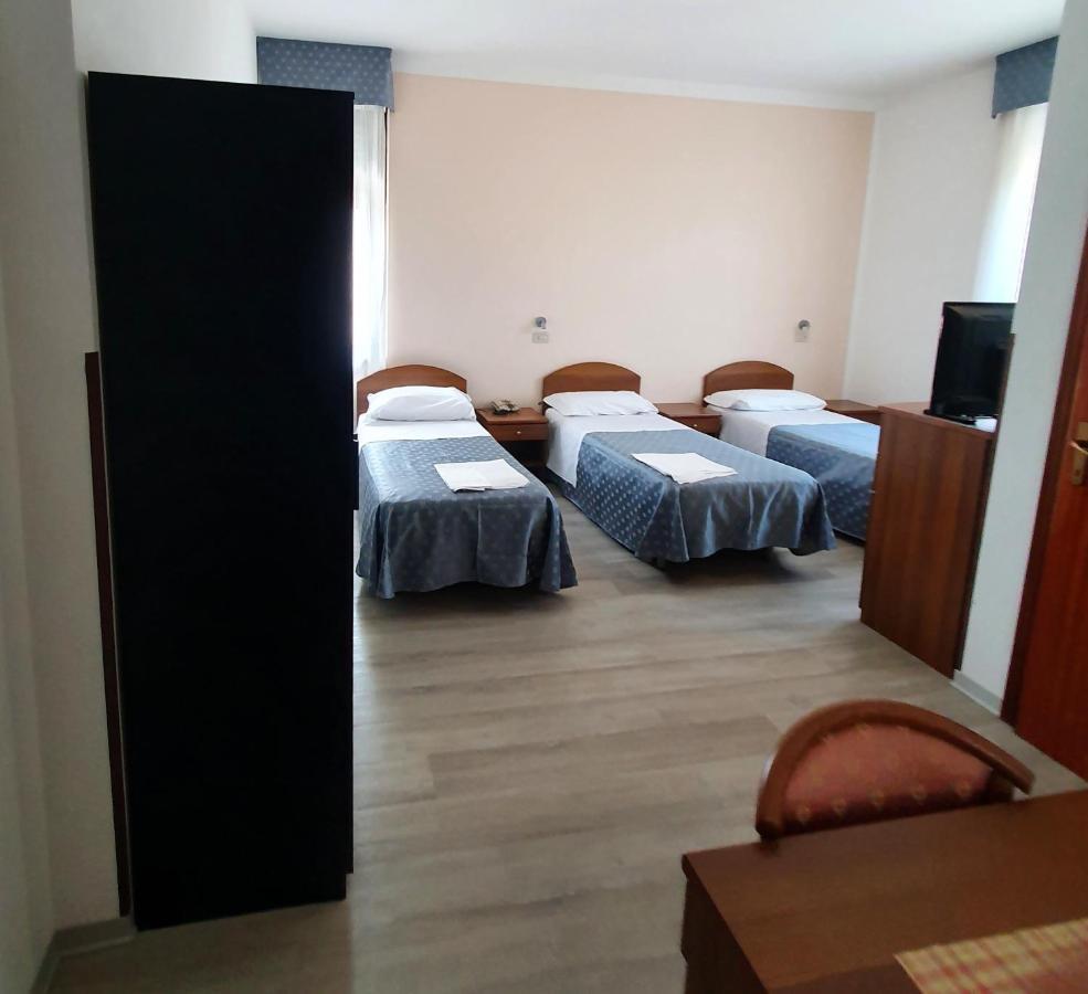 Hotel Perla Massa Lombarda Dış mekan fotoğraf